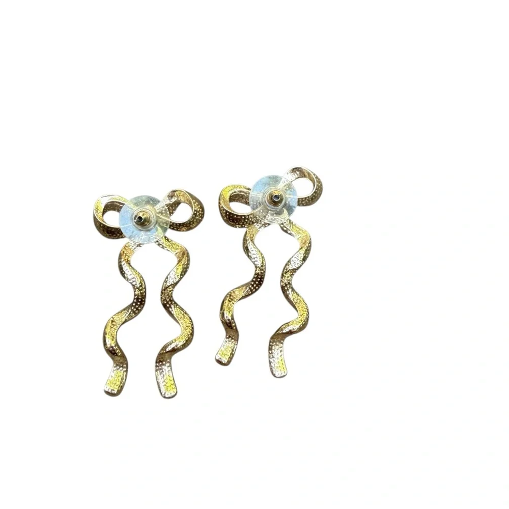 Sugar fix by BaubleBar Gold tone Bow Earrings